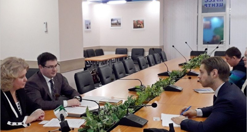 В Брянск для знакомства приехал советник посольства Швеции