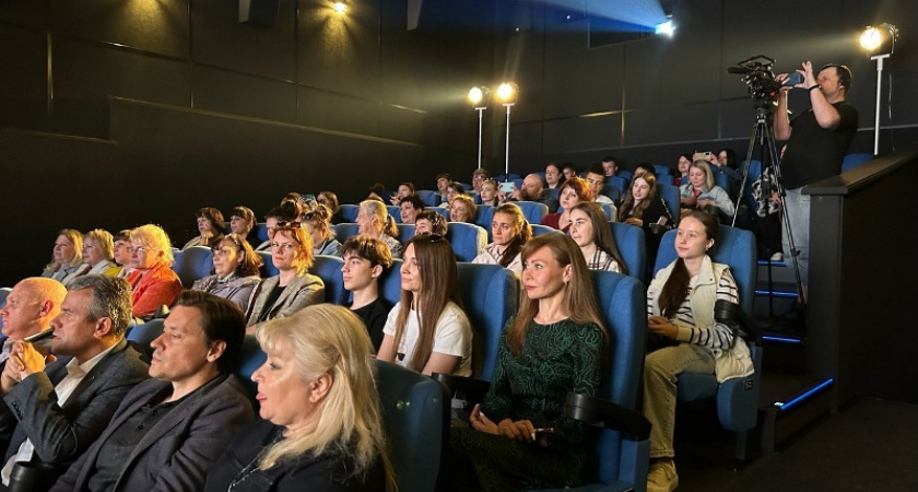 В Брянске закрылся на реновацию кинотеатр «Салют»