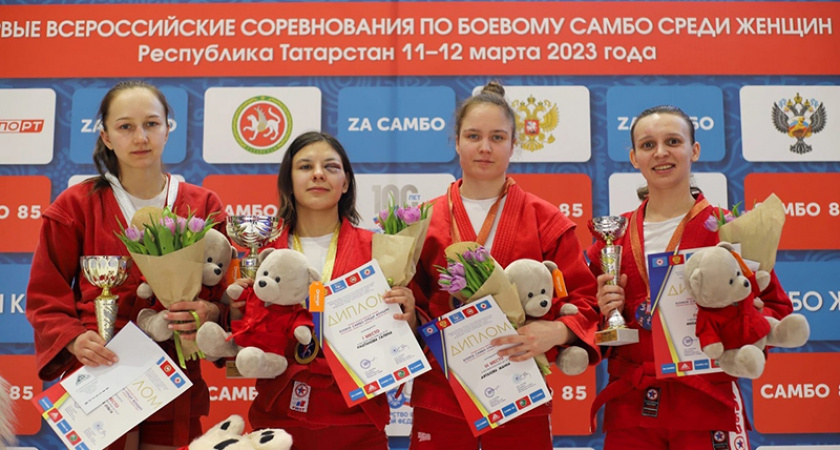 Брянская спортсменка стала второй на первом Всероссийском турнире по женскому боевому самбо