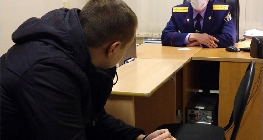 В Брянске 18-летнему молодому человеку предъявлено обвинение в создании экстремистского сообщества