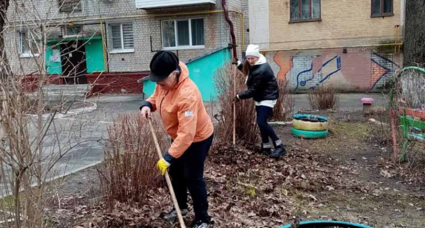 В Брянске объявили весенний месячник по благоустройству. С двумя общегородскими субботниками