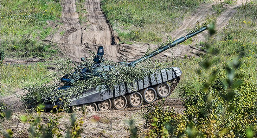 На границе с Белоруссией с обеих сторон анонсированы военные приготовления