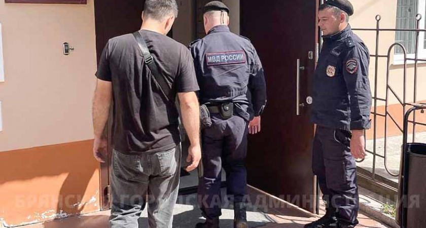 Власти Брянска в очередной раз «погоняли» злостных торговцев-нелегалов на Авиационной