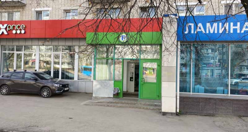 Власти Брянска пожурили бизнес за грязь и неприглядный внешний вид торговых точек
