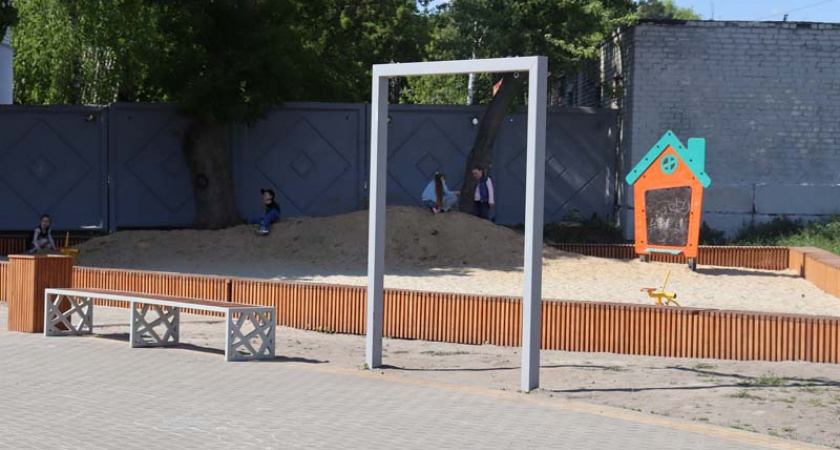 После ЧП с девушкой в брянском парке «Юность» все бракованные качели демонтированы. На новые пустят детей до 12 лет