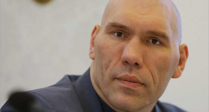 Николай Валуев в «Стихах Победы» пригласил присоединиться к «Диктанту Победы»
