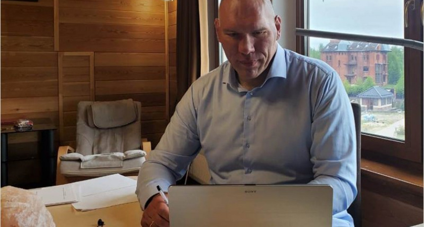 Николай Валуев пообещал Клинцам спортивный центр для бокса и тяжёлой атлетики