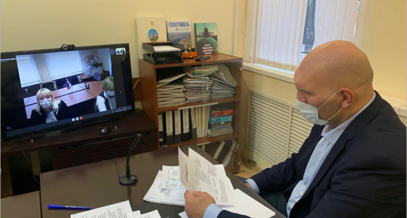 Депутат Госдумы Николай Валуев провёл онлайн-приём граждан в Брянске