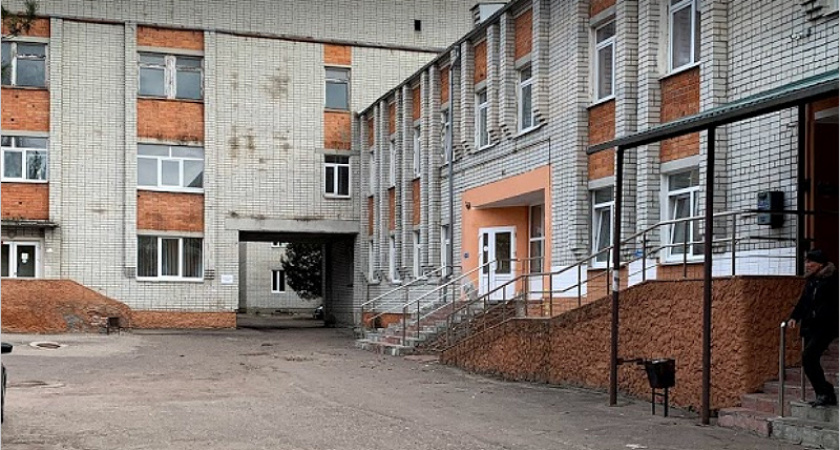 Из-за скандала с отсутствием президентских выплат в Выгоничской ЦРБ уволен главврач