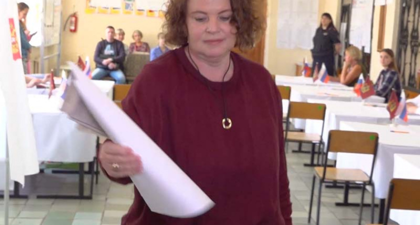 Александр Богомаз в числе первых проголосовал на выборах в Брянской области