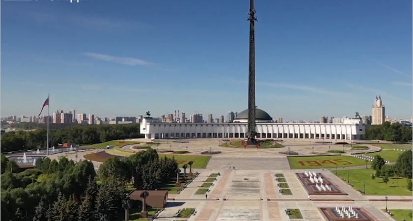 Онлайн-Музей Победы пригласил жителей Брянской области на прогулку по Поклонной горе