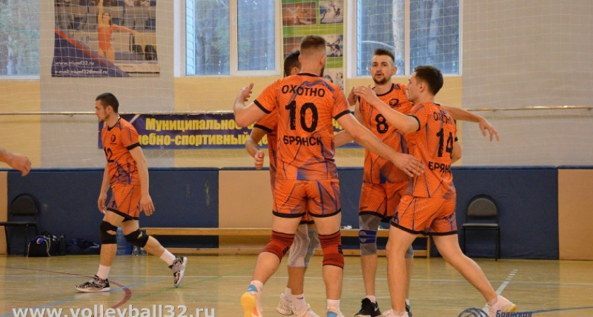 Две из трёх: мужской «Брянск» стартовал в волейбольной первой лиге