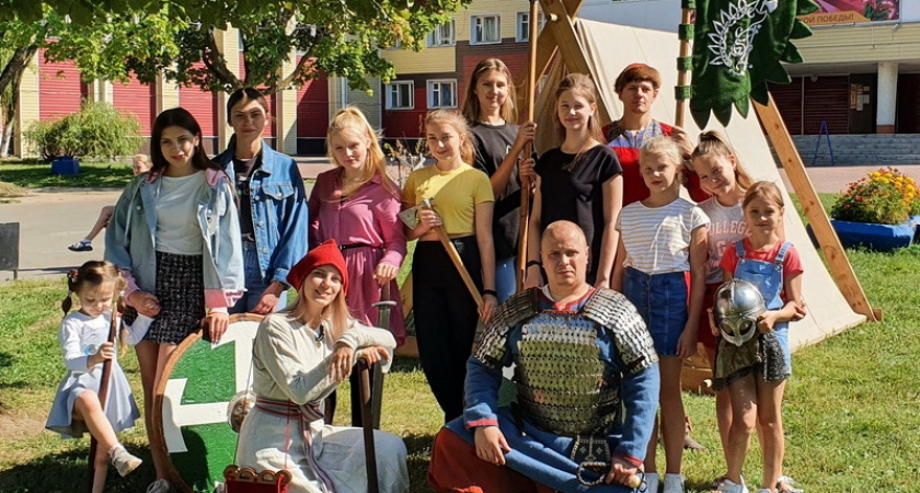 Для брянских детей провели День живой истории