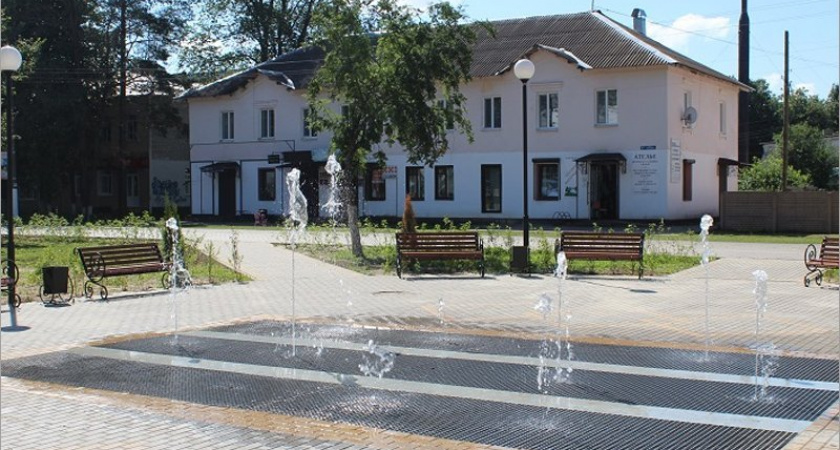 В Жуковке состоялся пробный запуск фонтана в новом сквере