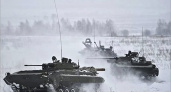 На полигонах в Брянской области проходит боевая подготовка в полевых условиях танковых батальонных тактических групп