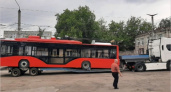 Брянск дождался второго красного троллейбуса