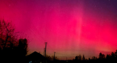 Полярное сияние полыхает над Брянской областью