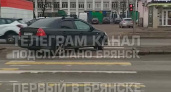 В Брянске оштрафовали «чудо-водителя», переехавшего Московский проспект по пешеходному переходу