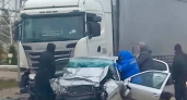 ДТП в Глинищево: легковушка «заехала» под большегруз, водитель в реанимации
