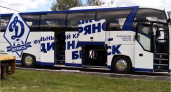 Брянское «Динамо» впервые выехало на игру на новом брендированном клубном автобусе