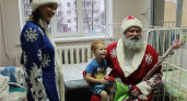 «Новогоднее чудо» в Брянске: Дед Мороз навестил детей прямо в больничных палатах