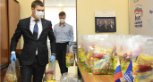 Депутат облдумы Роман Мимонов передал в волонтёрский центр «ЕР» 40 продуктовых наборов