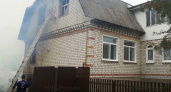 Дятьковские пожарные два часа тушили горящий дом в посёлке Старь