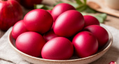 Свекла и луковая шелуха в полном пролете: красим пасхальные яйца новым способом — скорлупки ярче гранатовых зерен