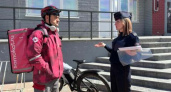 Госавтоинспекция Брянска устроила велокурьерам экспресс-курс дорожной безопасности