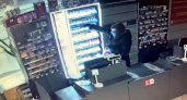 «Когда внутри все горит…»: брянский уголовник попытался вынести из магазина 20 банок пива