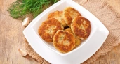 Кладу 2 ложки в фарш, и котлеты становятся сочными и нежными: кулинарный лайфхак от известных шефов