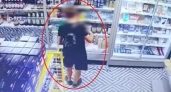 В Брянске задержали вора с рыбой и алкоголем в рюкзаке