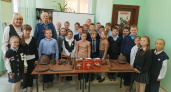 В Брянске состоялись встречи школьников и студентов с военным писателем Валерием Петраковым