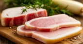 Назван самый вредный продукт для печени - это сало