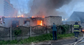 На Брянской улице Кольцова пожар уничтожил два жилых дома