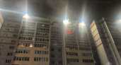 Пожар в Брянске: горевшая квартира вынудила пожарных ночью эвакуировать 100 человек