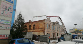 Фундамент реставрируемой канатной фабрики в Брянске укрепляют бетоном