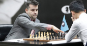 Ян Непомнящий победил Дин Лижэня в пятой партии матча за звание чемпиона мира по шахматам