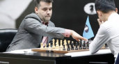 Ян Непомнящий и Дин Лижэнь сыграли вничью в третьей партии за мировую шахматную корону