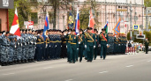 Генеральная репетиция брянского парада 9 мая прошла в «доковидном режиме»