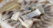 Половина пресервов из сельди в России признаны «небезопасной продукцией»