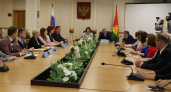 В Брянске под конец учебного года поздравили лучших педагогов-2022