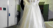 На границе России и Украины перехвачена почти сотня свадебных платьев
