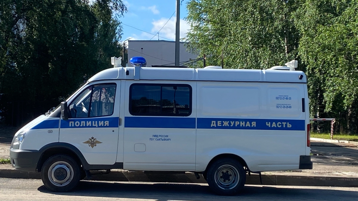 Полицейские задержали рецидивиста за кражу продуктов из супермаркета