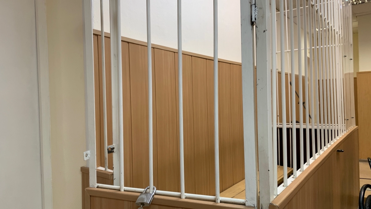 В Брянске мужчину осудили за попытку подкупа полицейского