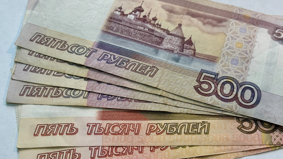Суд взыскал 250 тысяч рублей со спортшколы за перелом бедра у юной гимнастки в Брянской области