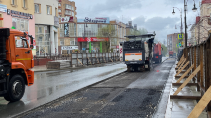 В Брянске обязали дорожное управление выплатить почти 920 тысяч рублей за аренду техники