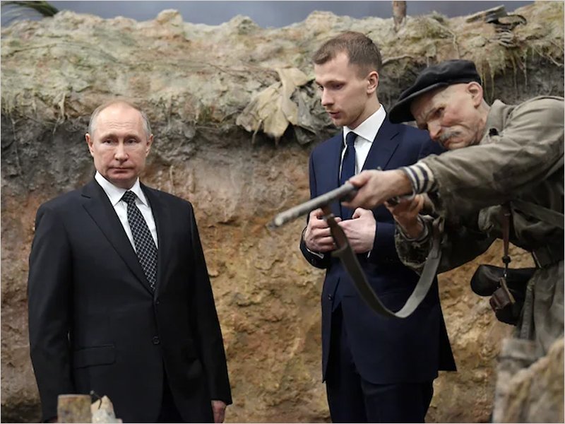 Владимир Путин: Мы заткнём поганый рот тем деятелям «за бугром», кто пытается переиначить историю