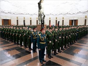 Накануне Нового года новобранцы из Брянской области стали солдатами легендарного Преображенского полка