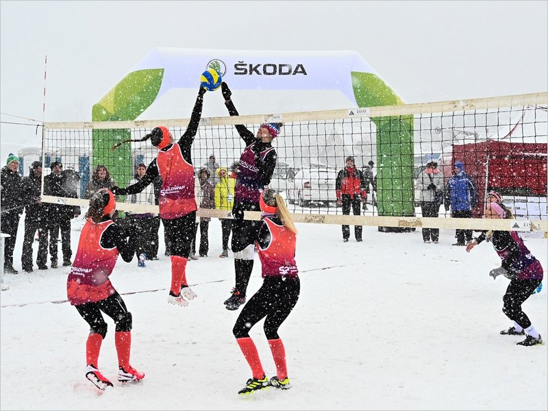 Брянские «снежные» волейболистки добрались до полуфинала европейского тура